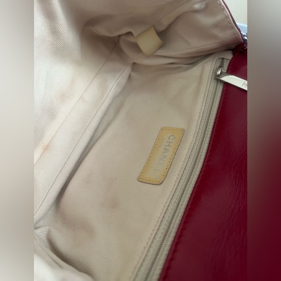 Chanel Stitches Diamonds Flap Bag - Picture 8 of 14